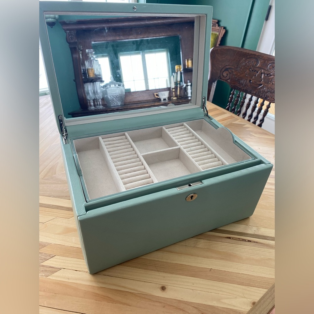 McKenna leather large jewelry box